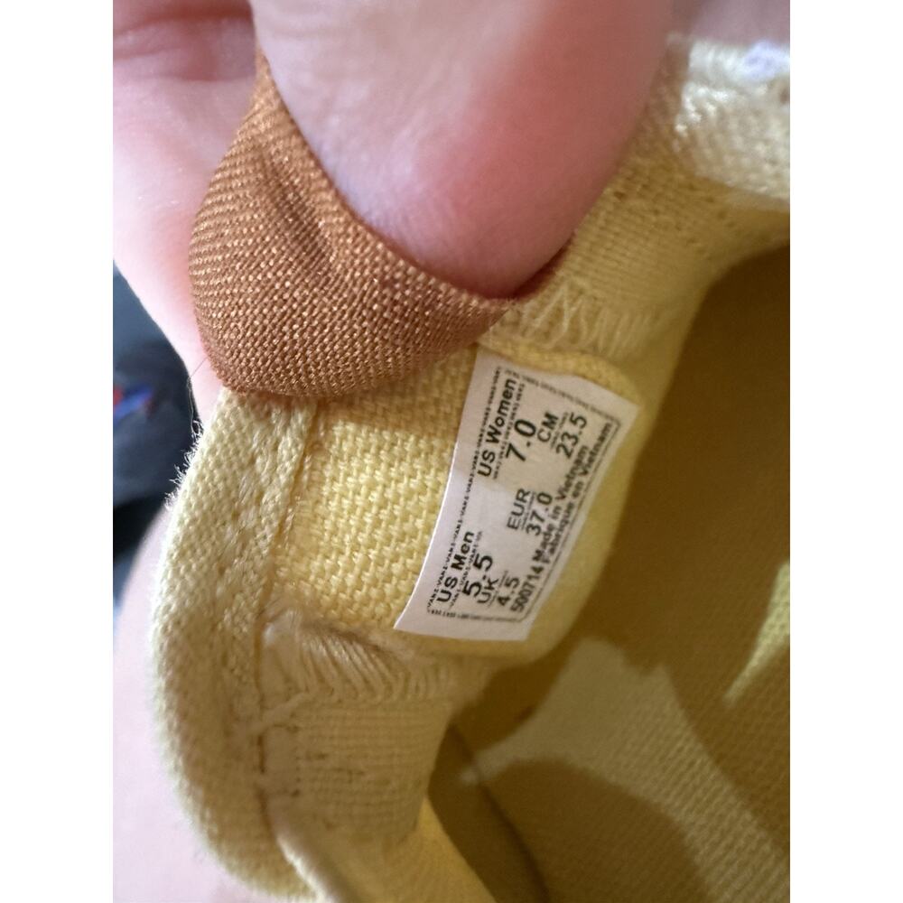 Women’s Vans Yellow Canvas Slip-On Casual Shoes Rubber Sole Round Toe US 7.0 - Picture 6 of 6